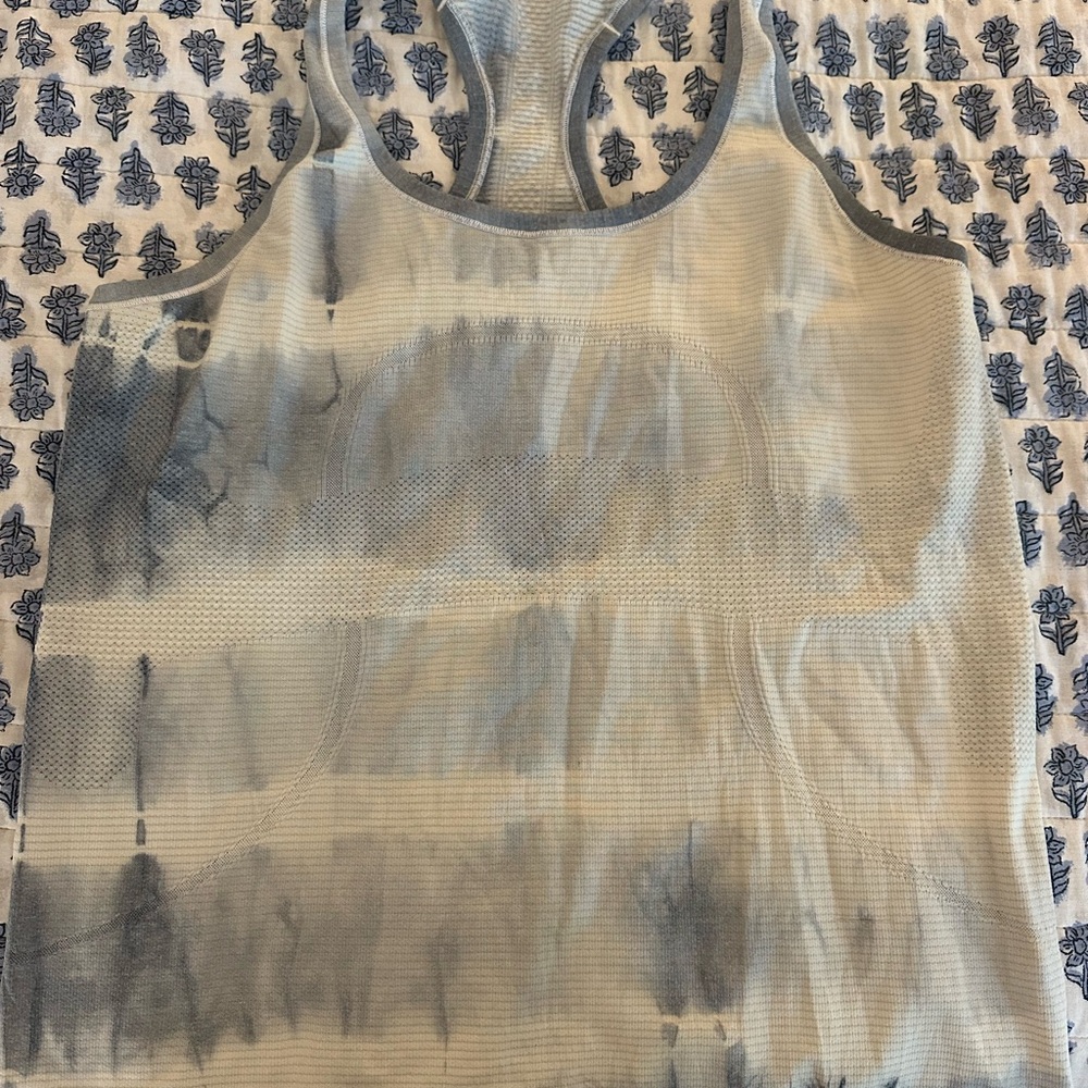 Lululemon Athletica Gray Tan Sleeveless Tank Top